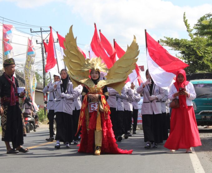 SMAN 1 Wanasaba Mengikuti Kegiatan Lomba Pawai yang Diselenggarakan Kecamatan Wanasaba